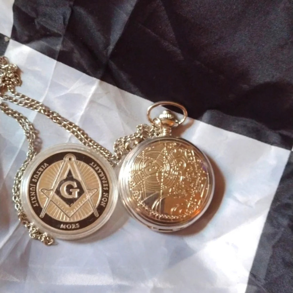 Masonic Other - Masonic Silver &New quartz Men's Pocket Watch